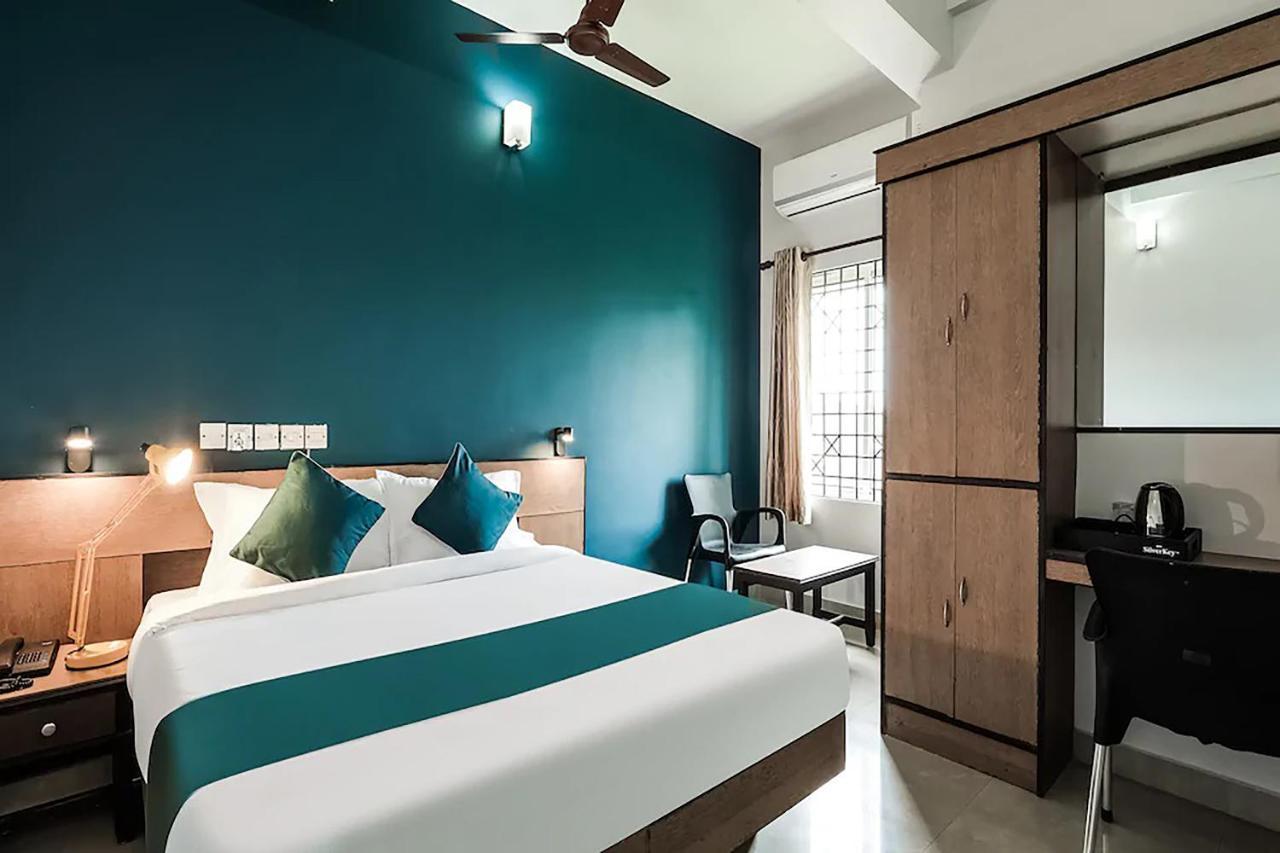 Accadia Residency Kochi Exterior foto